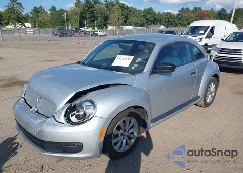 2013 Volkswagen Beetle 2.5L Entry z USA, uszkodzony, nr VIN 3VWFP7AT7DM636499